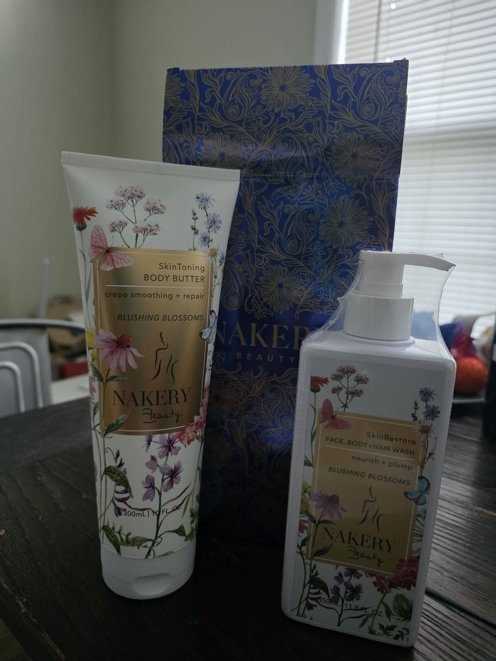 Nakery Beauty Blushing Blossoms Face, Body & Hair Wash — White
